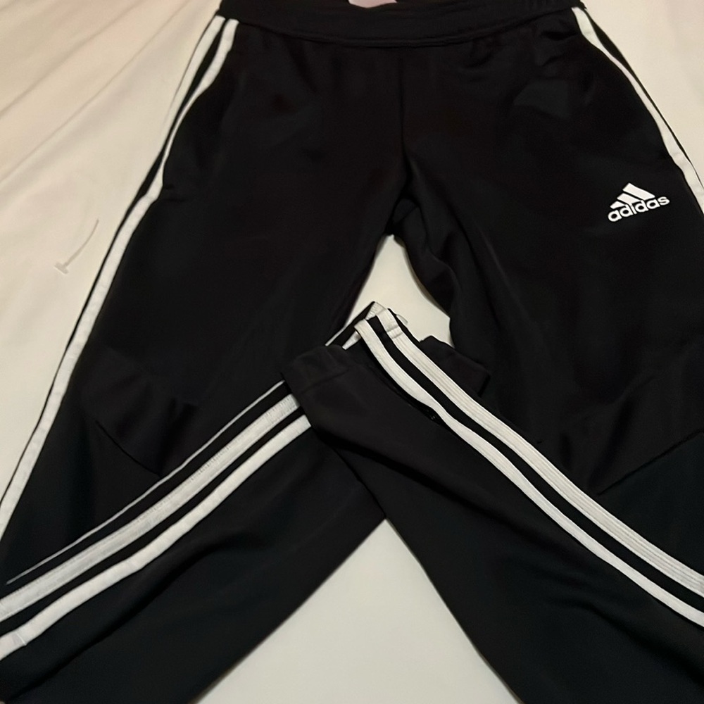 Women’s Xs 4-6 Adidas black dri fit pants